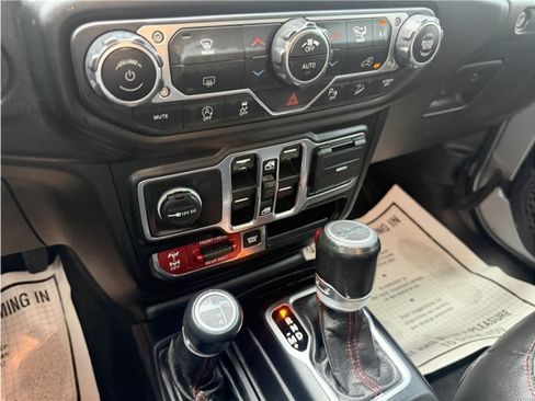 Used 2020 Jeep Wrangler Unlimited Rubicon AWD/4WD image 42