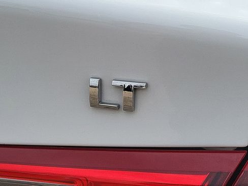 Certified 2023 Chevrolet Malibu LT image 29