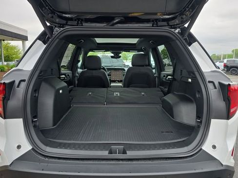 New 2026 GMC Terrain Elevation w/ Elevation Premium Package AWD/4WD image 37