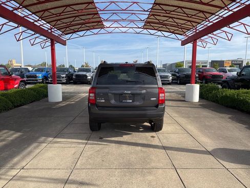 Used 2017 Jeep Patriot Latitude image 6