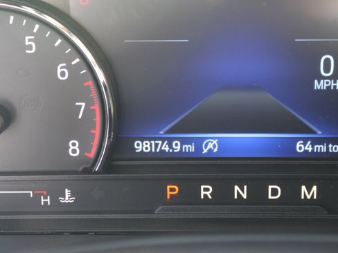 Used 2020 Ford Explorer XLT w/ Equipment Group 202A image 18