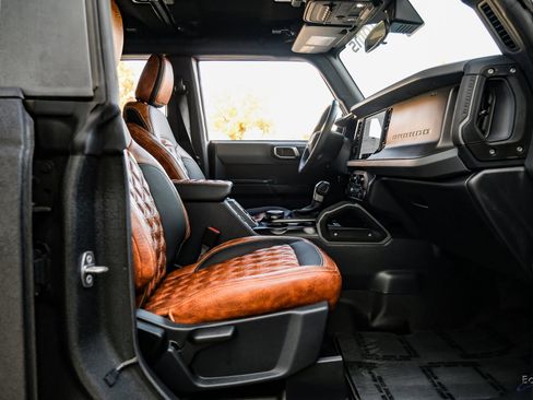 Used 2024 Ford Bronco Big Bend image 45