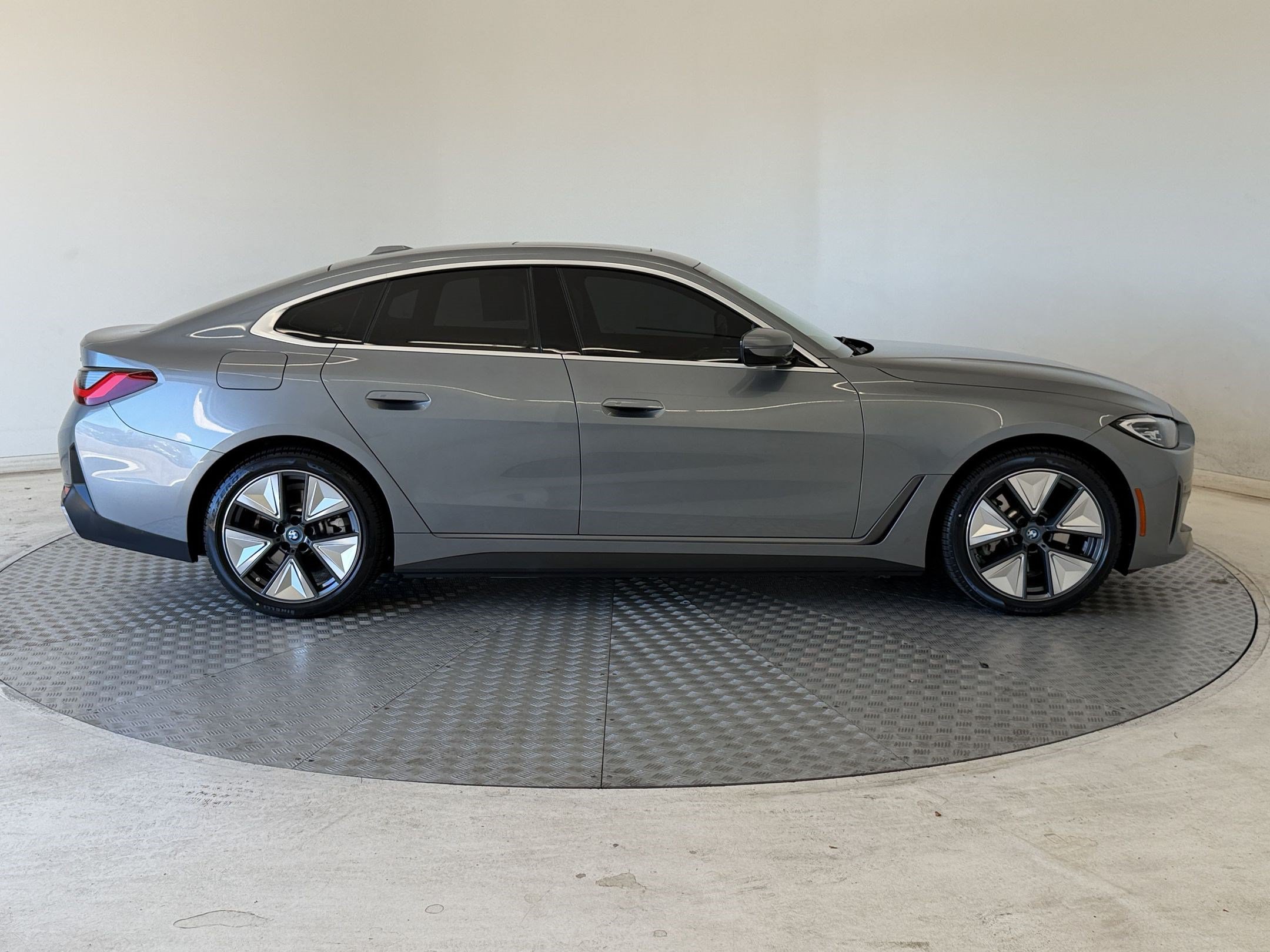 Certified 2024 BMW i4 eDrive35 w/ Premium Package RWD image 8