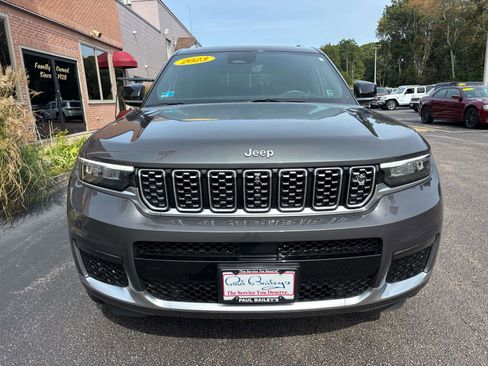 Used 2023 Jeep Grand Cherokee L Summit image 2