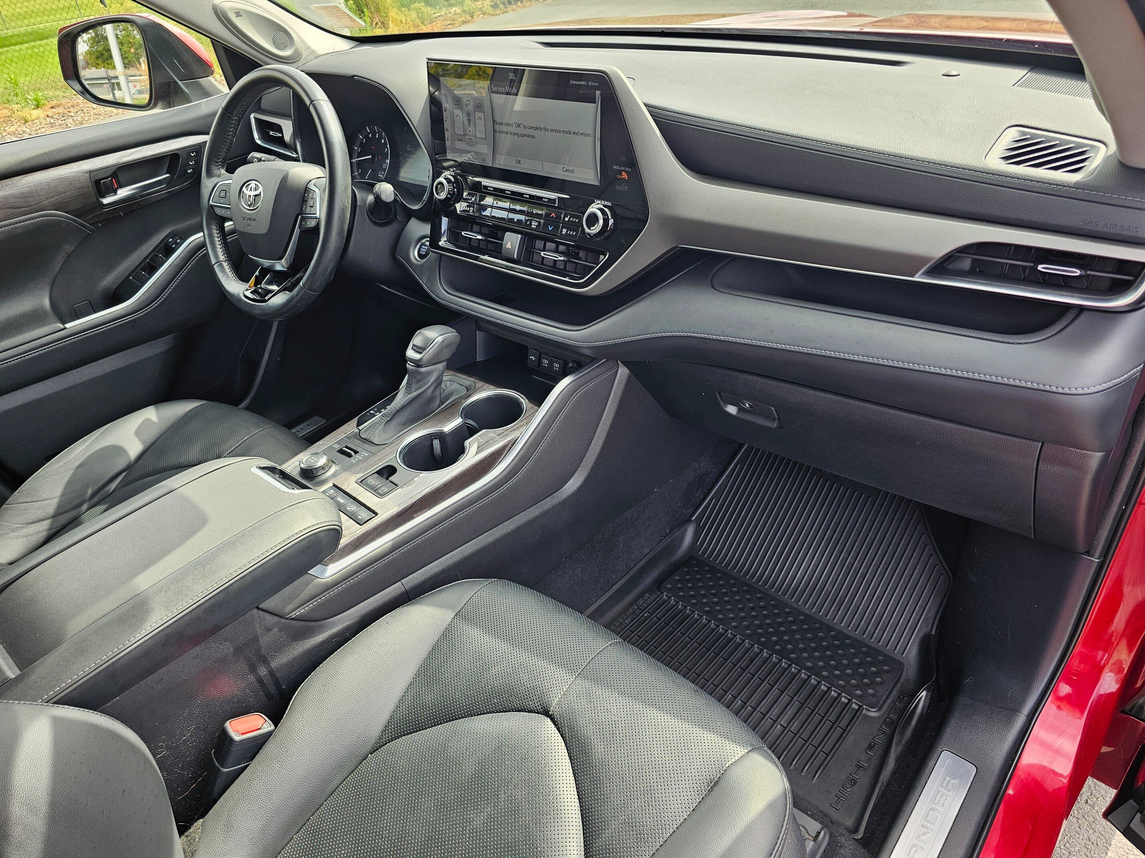 Certified 2021 Toyota Highlander Limited AWD/4WD image 10