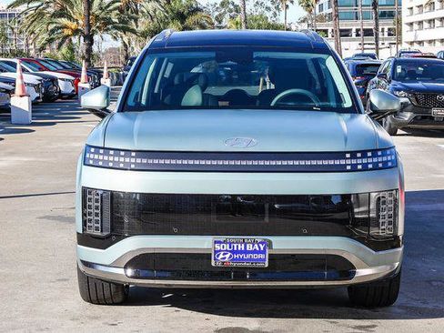 New 2026 Hyundai Ioniq 9 Calligraphy image 2