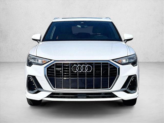 Used 2021 Audi Q3 2.0T Premium w/ Convenience Package AWD/4WD image 3