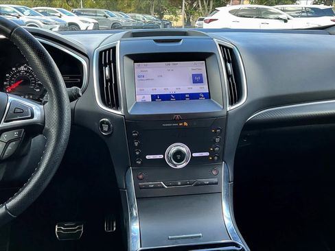Used 2020 Ford Edge ST image 6