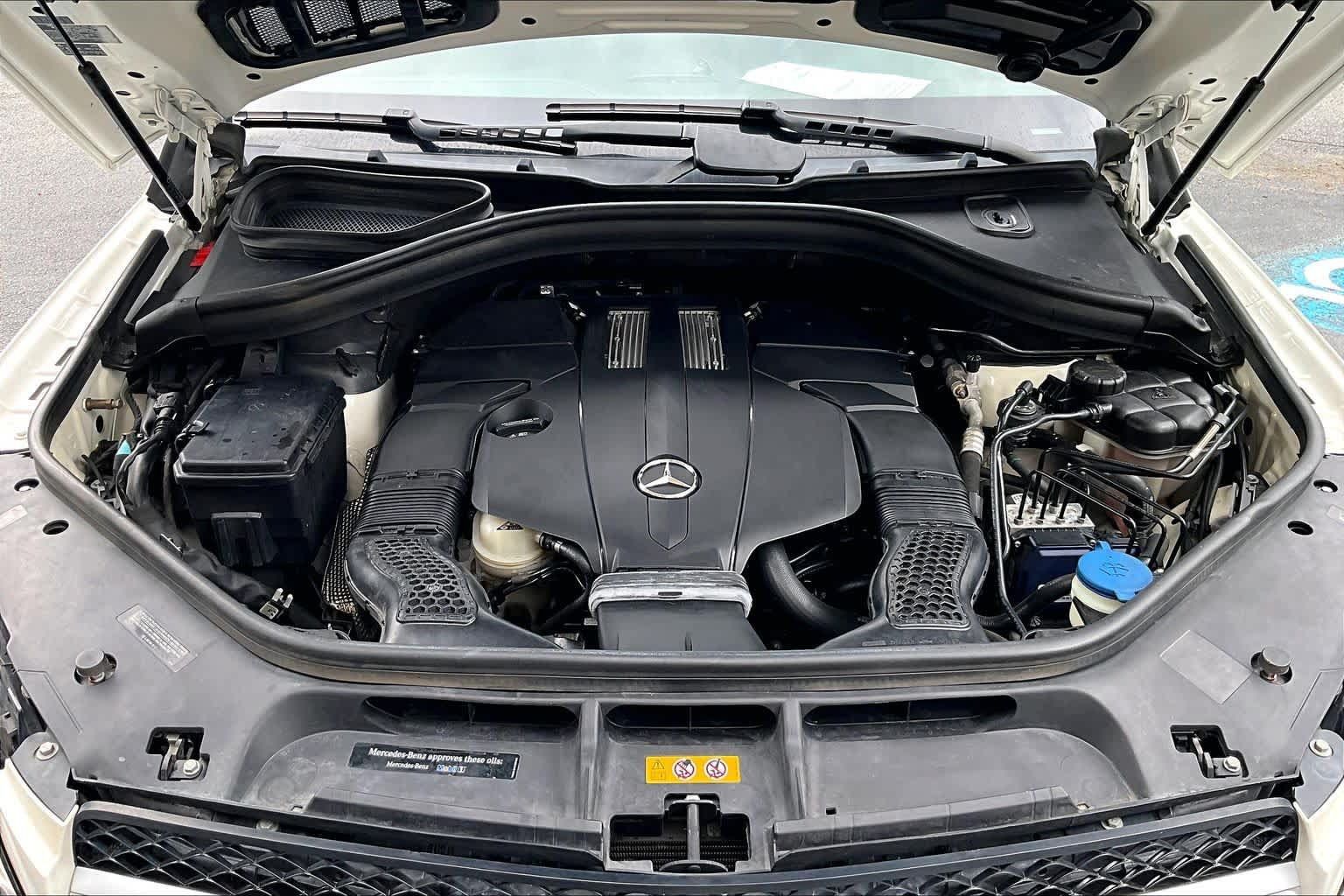 Used 2019 Mercedes-Benz GLE 400 4MATIC image 32