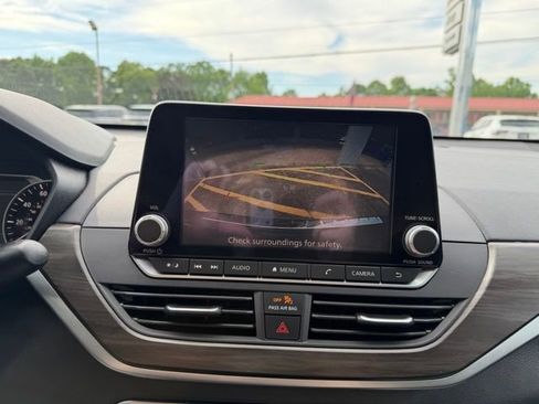 Used 2023 Nissan Altima 2.5 SV FWD image 36