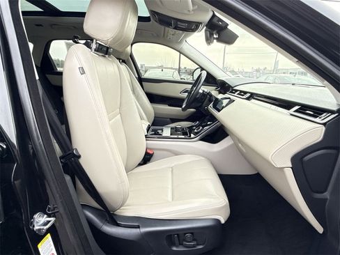 Used 2020 Land Rover Range Rover Velar S image 27