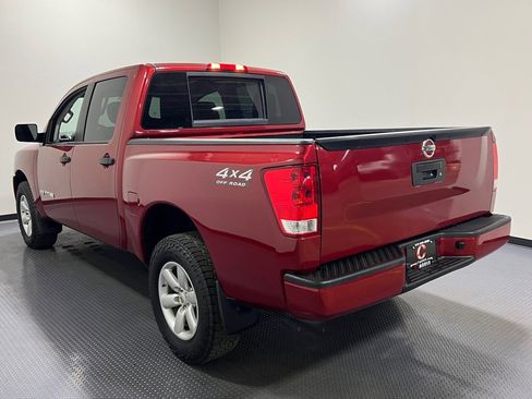 Used 2015 Nissan Titan S image 20