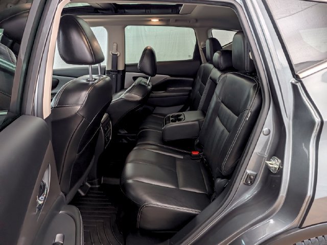 Used 2020 Nissan Murano SL w/ Moonroof Package AWD/4WD image 18