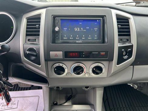 Used 2006 Toyota Tacoma 4x4 Access Cab V6 image 15