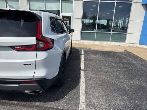 Used 2023 Honda CR-V Sport image 6