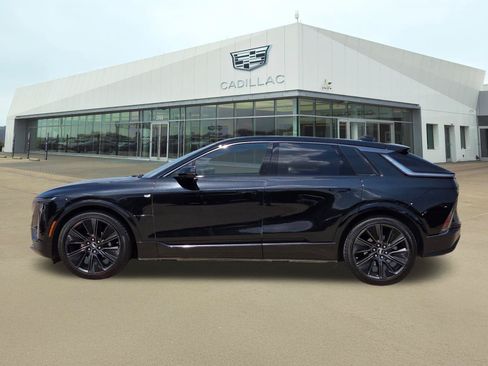 Used 2024 Cadillac Lyriq Sport RWD image 3