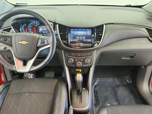 Used 2020 Chevrolet Trax LT w/ Driver Confidence Package FWD image 34