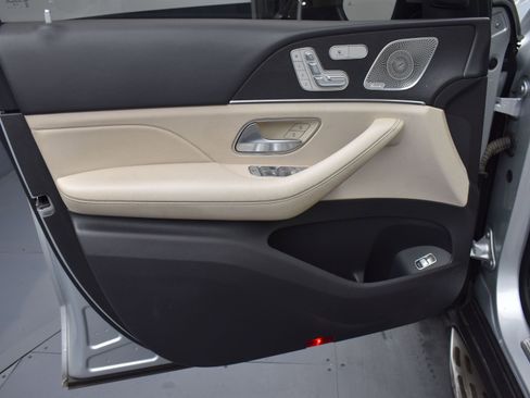 Used 2020 Mercedes-Benz GLE 350 4MATIC w/ 3rd Row Seat Package image 9