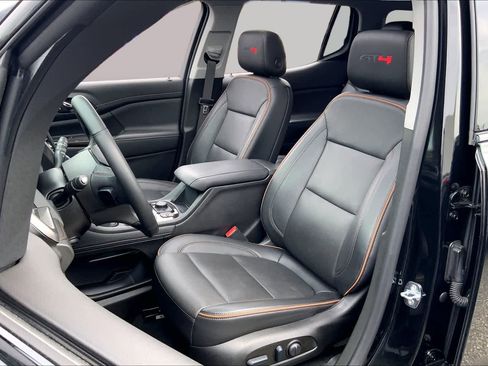Used 2023 GMC Acadia AT4 w/ Technology Package AWD/4WD image 8