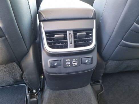 Used 2023 Subaru Outback Touring AWD/4WD image 13