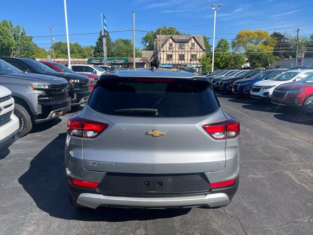 Used 2023 Chevrolet TrailBlazer LT AWD/4WD image 4