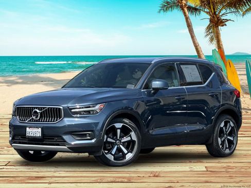 Used 2019 Volvo XC40 T5 Inscription AWD/4WD image 2