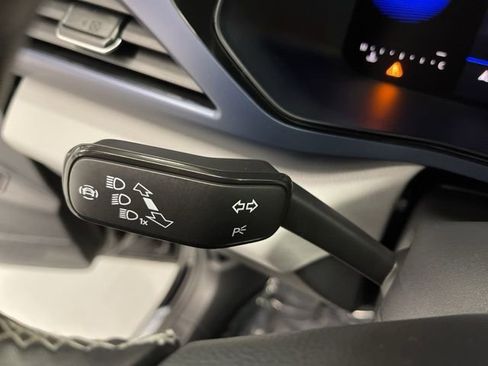 Certified 2023 Volkswagen Taos SE AWD/4WD image 20