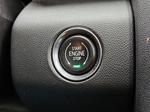 Used 2025 GMC Acadia Elevation w/ Elevation Premium Package image 21