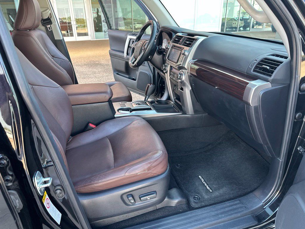 Used 2018 Toyota 4Runner Limited RWD image 19