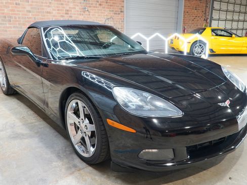 Used 2008 Chevrolet Corvette Convertible w/ Preferred Equipment Group RWD image 23