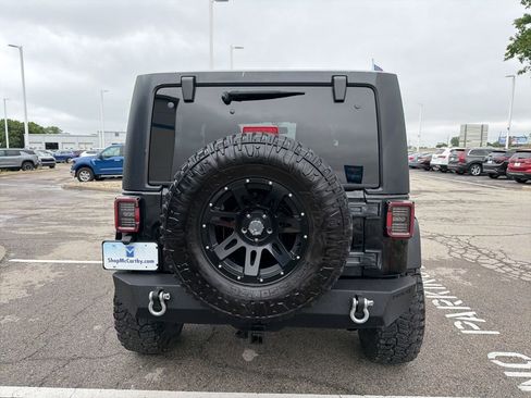 Used 2014 Jeep Wrangler Sahara w/ Connectivity Group AWD/4WD image 3