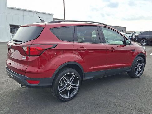 Used 2019 Ford Escape SEL image 4