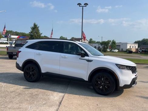 Used 2021 Kia Sorento S AWD/4WD image 2