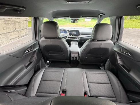 New 2026 Chevrolet Equinox LT w/ Convenience Package II image 34