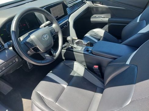 Certified 2025 Toyota Camry SE FWD image 9