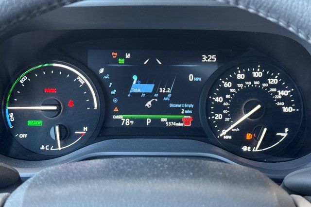 Certified 2026 Toyota Sienna XLE FWD image 30