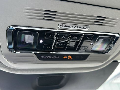 Used 2025 Lincoln Aviator Reserve AWD/4WD image 27