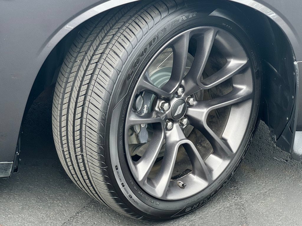 Used 2022 Dodge Challenger R/T Scat Pack RWD image 9