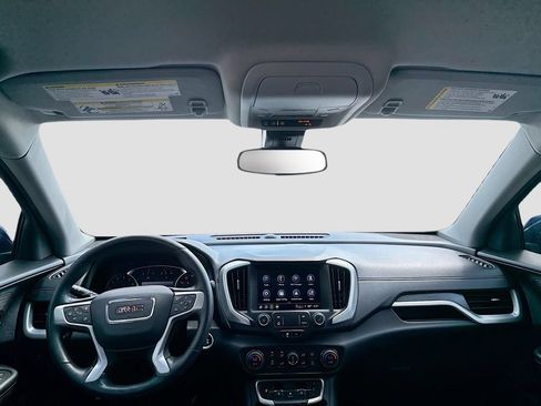 Used 2022 GMC Terrain SLT w/ LPO, 'HIT The Road' Package FWD image 18