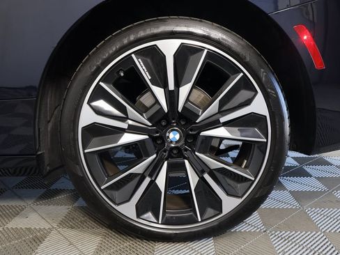 Used 2026 BMW iX xDrive45 w/ M Sport Package AWD/4WD image 8