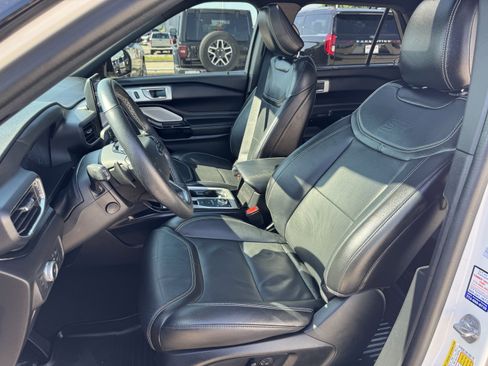 Used 2022 Ford Explorer ST w/ Equipment Group 401A AWD/4WD image 29