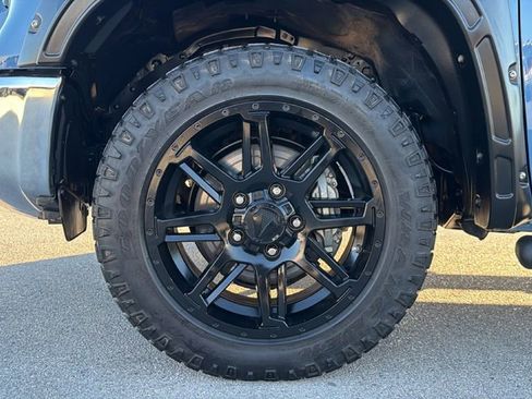 Used 2020 Toyota Tundra SR5 w/ SR5 Upgrade Package RWD image 9