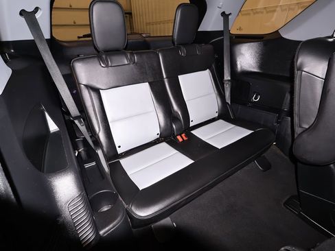 Certified 2023 Ford Explorer XLT w/ Equipment Group 202A image 18