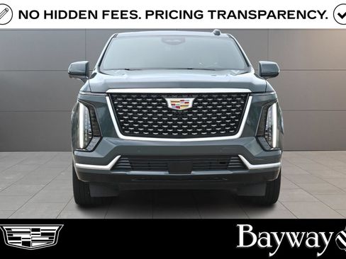 Used 2026 Cadillac Escalade Luxury w/ Touring Package AWD/4WD image 2