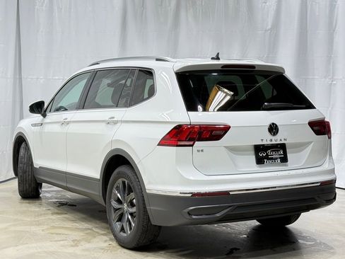 Used 2024 Volkswagen Tiguan SE image 6