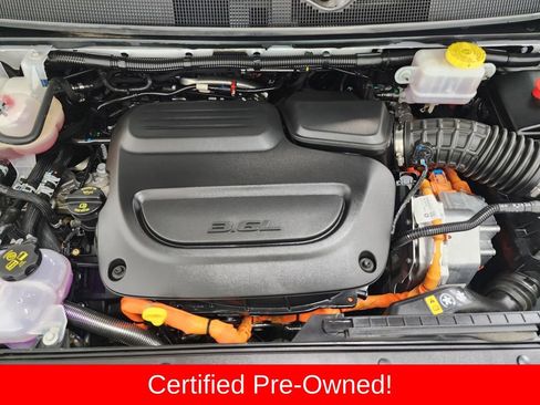 Used 2025 Chrysler Pacifica Pinnacle image 39