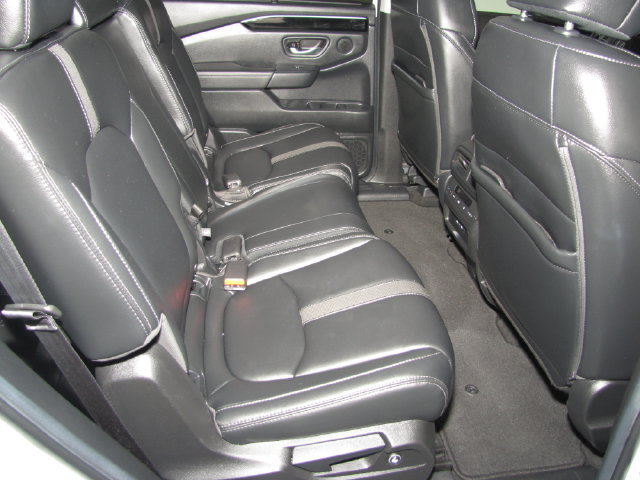 Certified 2025 Honda Pilot EX-L image 40