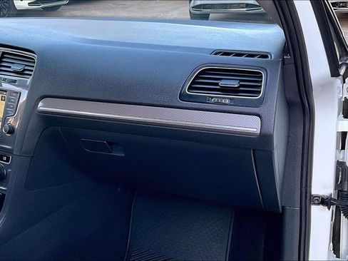 Used 2017 Volkswagen Golf Alltrack SEL image 20