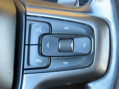 Used 2022 Chevrolet Silverado 1500 ZR2 w/ Technology Package image 18