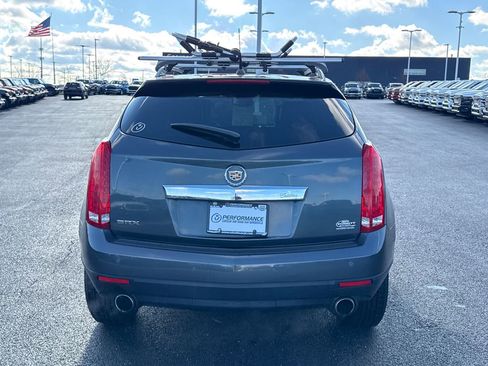Used 2010 Cadillac SRX Luxury image 4